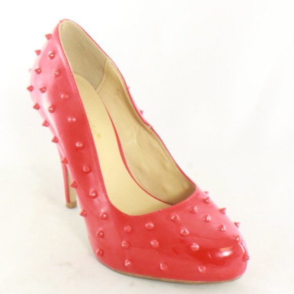 SHOE DAZZLE Studded Red Pump Heels Like New - Picture 2 of 8
